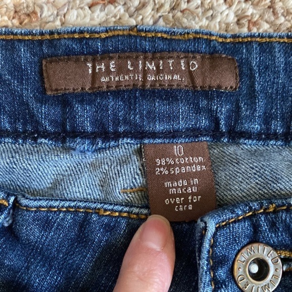 The Limited Crop Style Jeans‎ - Picture 2 of 10